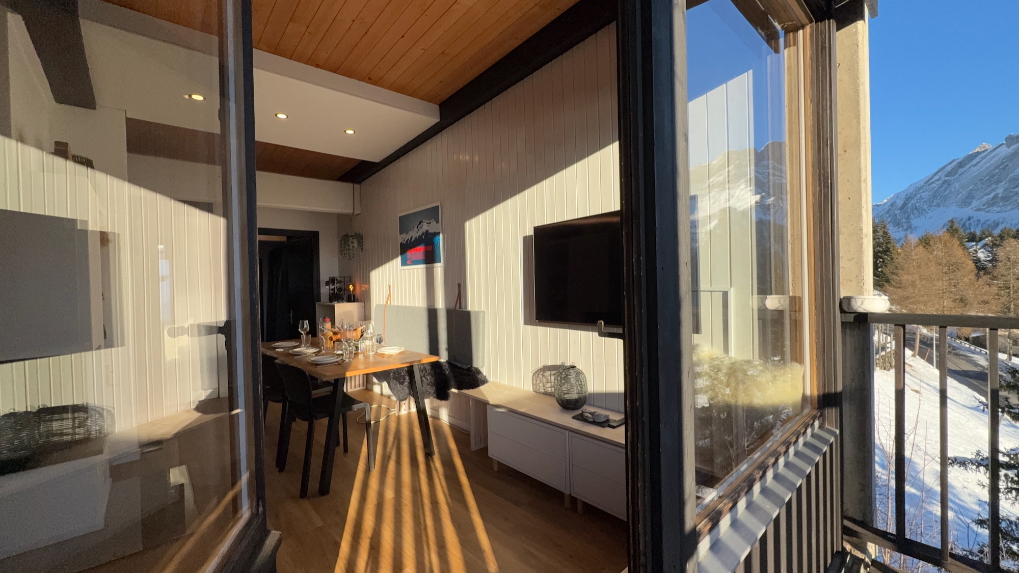 Hunter Lodge by Gryon Comfort photo 3