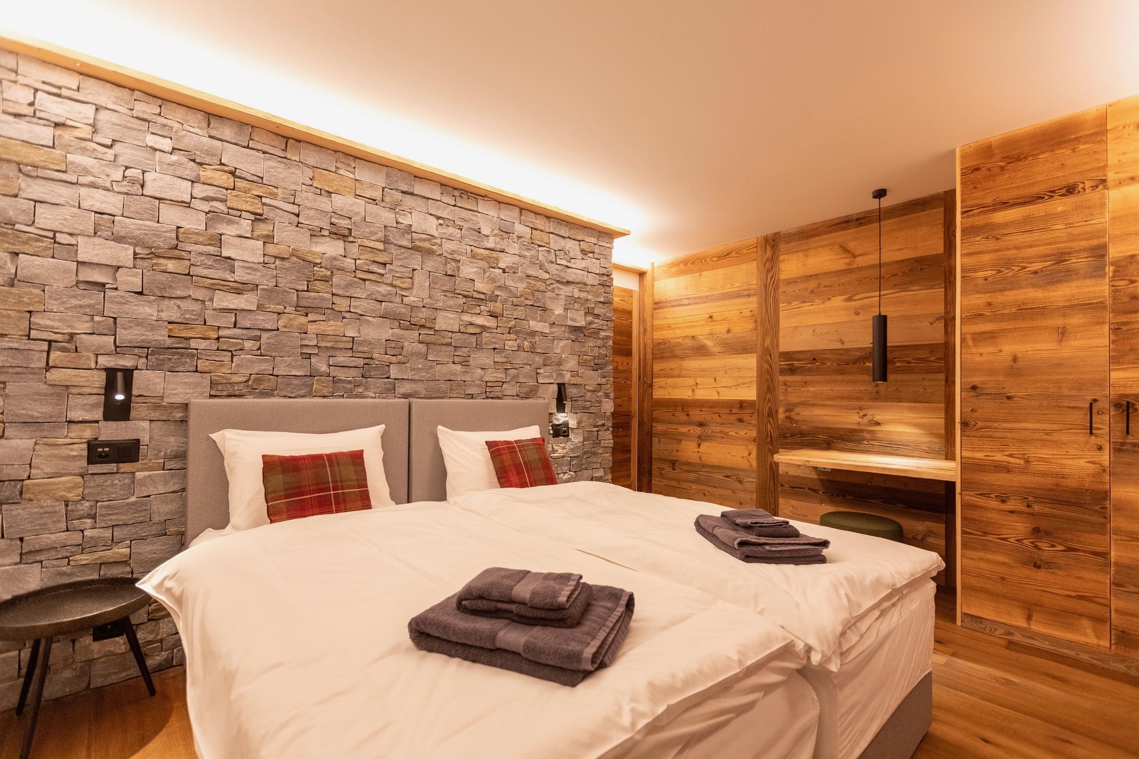 The Stonewood by Villars Luxury photo 6